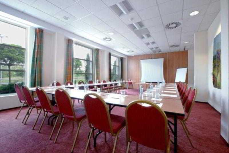 Campanile Poznan Hotel Exterior photo